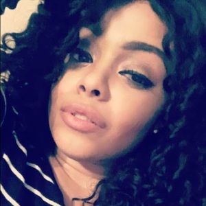 Meet your Posher, Shatora